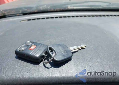 2002 Ford Escape Xlt/Xlt Choice 2 z USA, uszkodzony, nr VIN 1FMCU03142KD52037